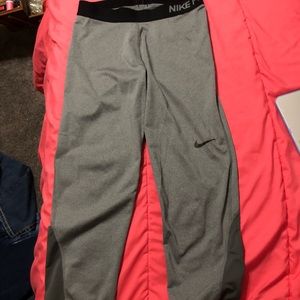Cropped Nike Leggings